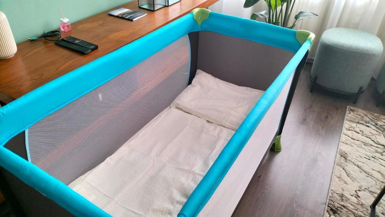 King Bed 4 People Near Basel, Switzerland, Weil Am Rhein, Loerrach, Germ'Any, Near Airport Lägenhet Saint-Louis  Exteriör bild